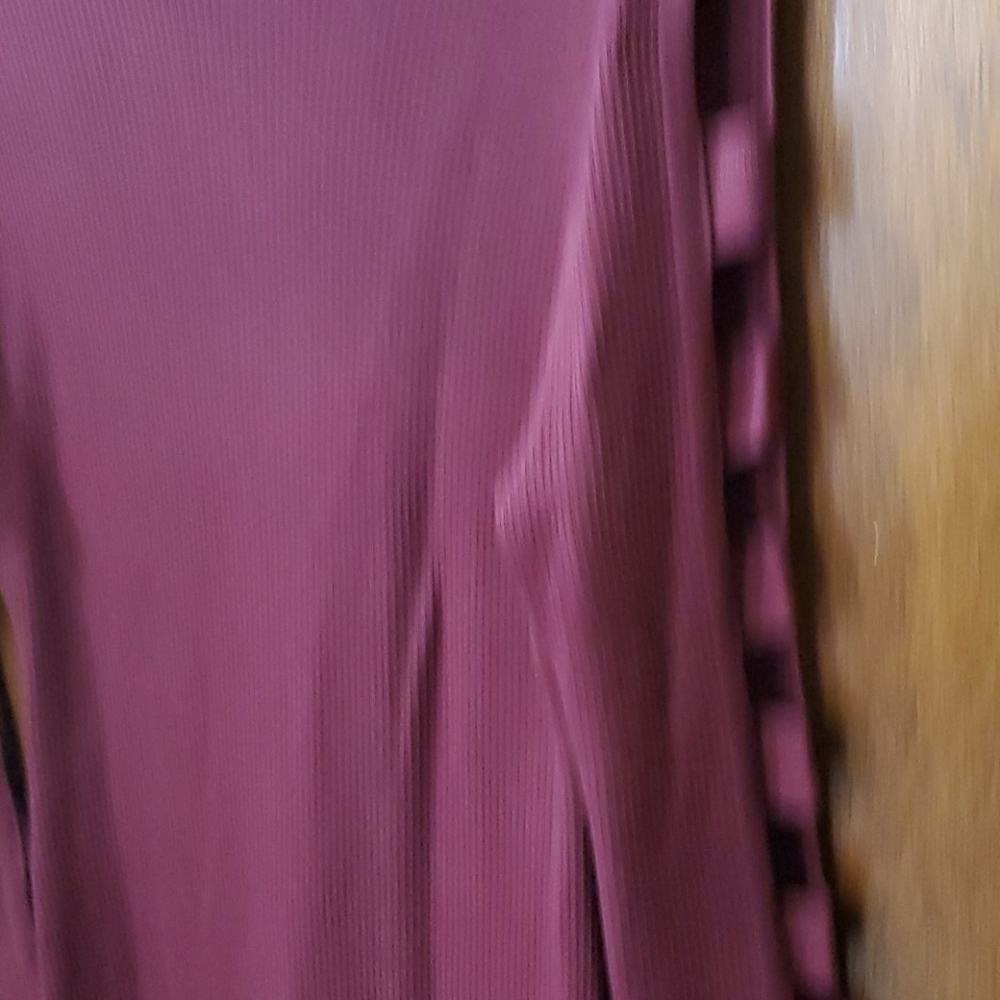 Dress - Picture 4 of 4